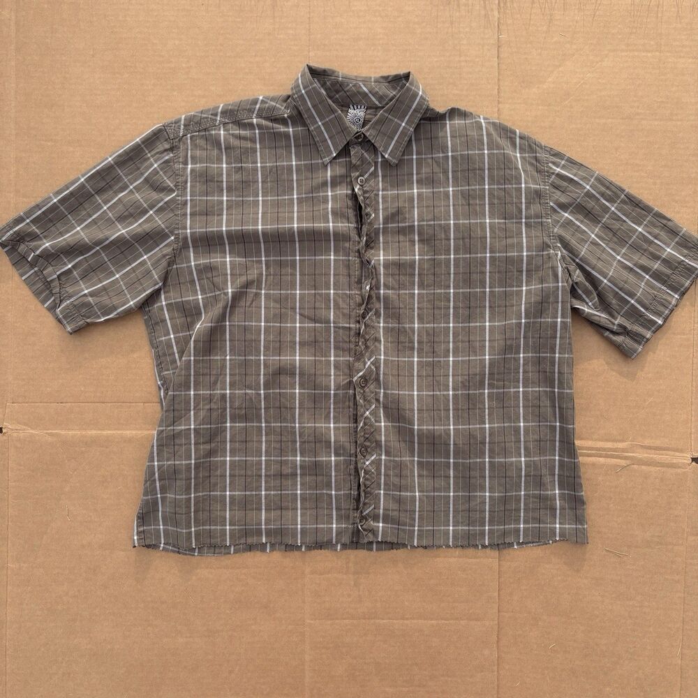 Cropped XG Skater Button Up Shirt